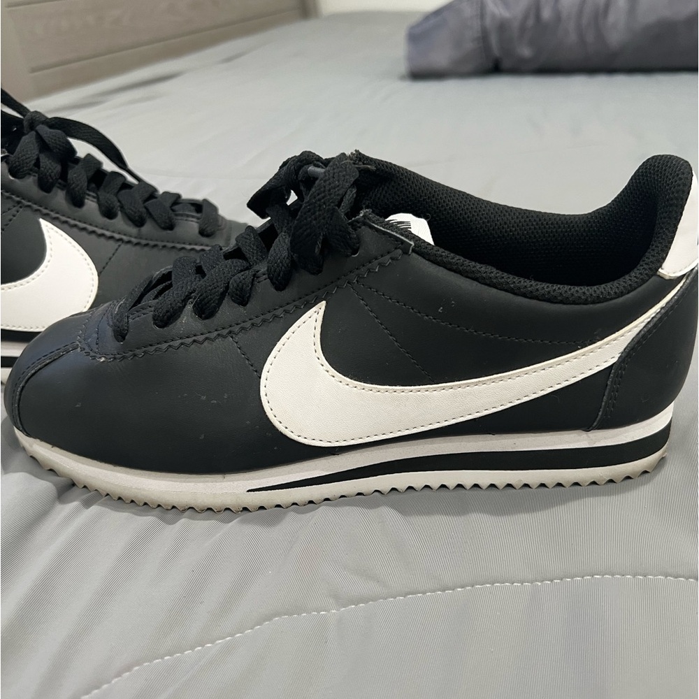Black Nike Cortez